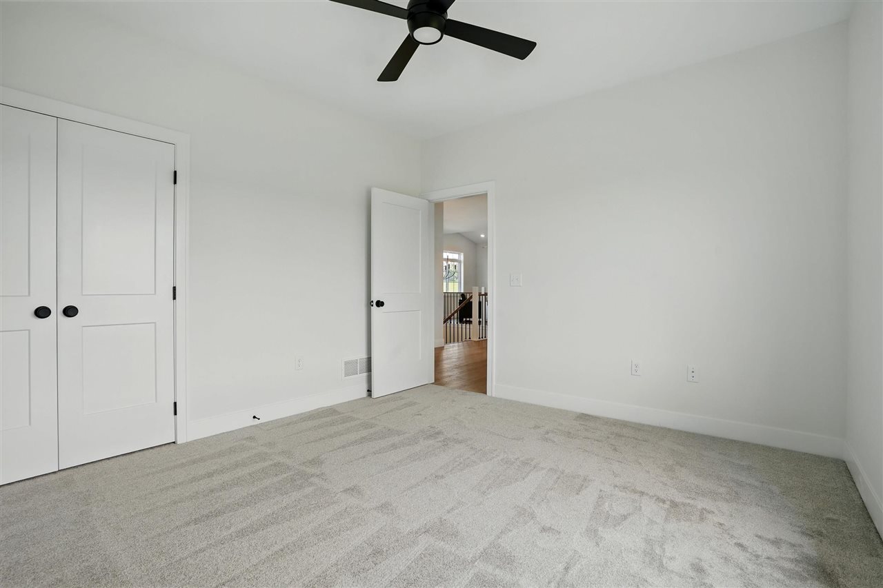945 Yorkshire North Liberty IA 52317