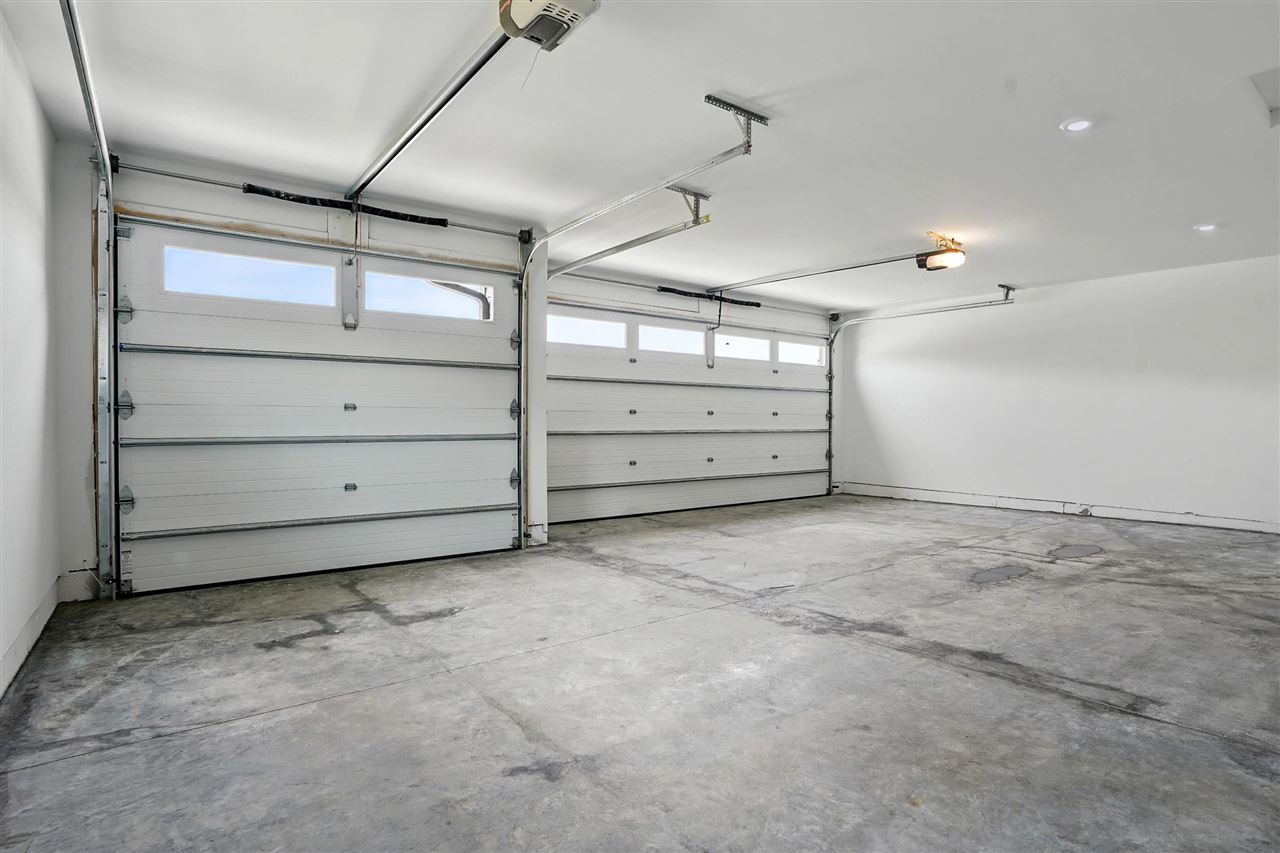 945 Yorkshire North Liberty IA 52317
