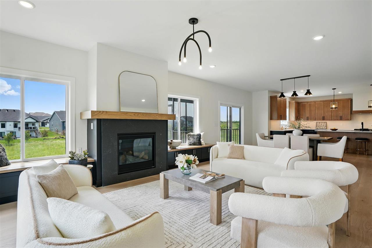 945 Yorkshire North Liberty IA 52317
