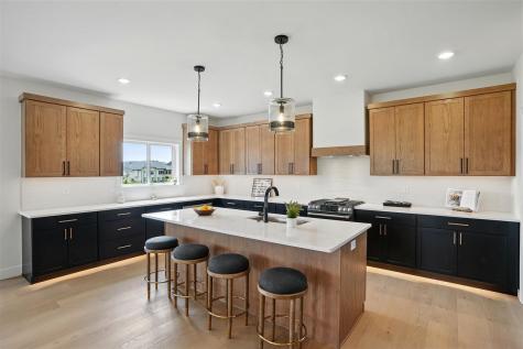 945 Yorkshire North Liberty IA 52317