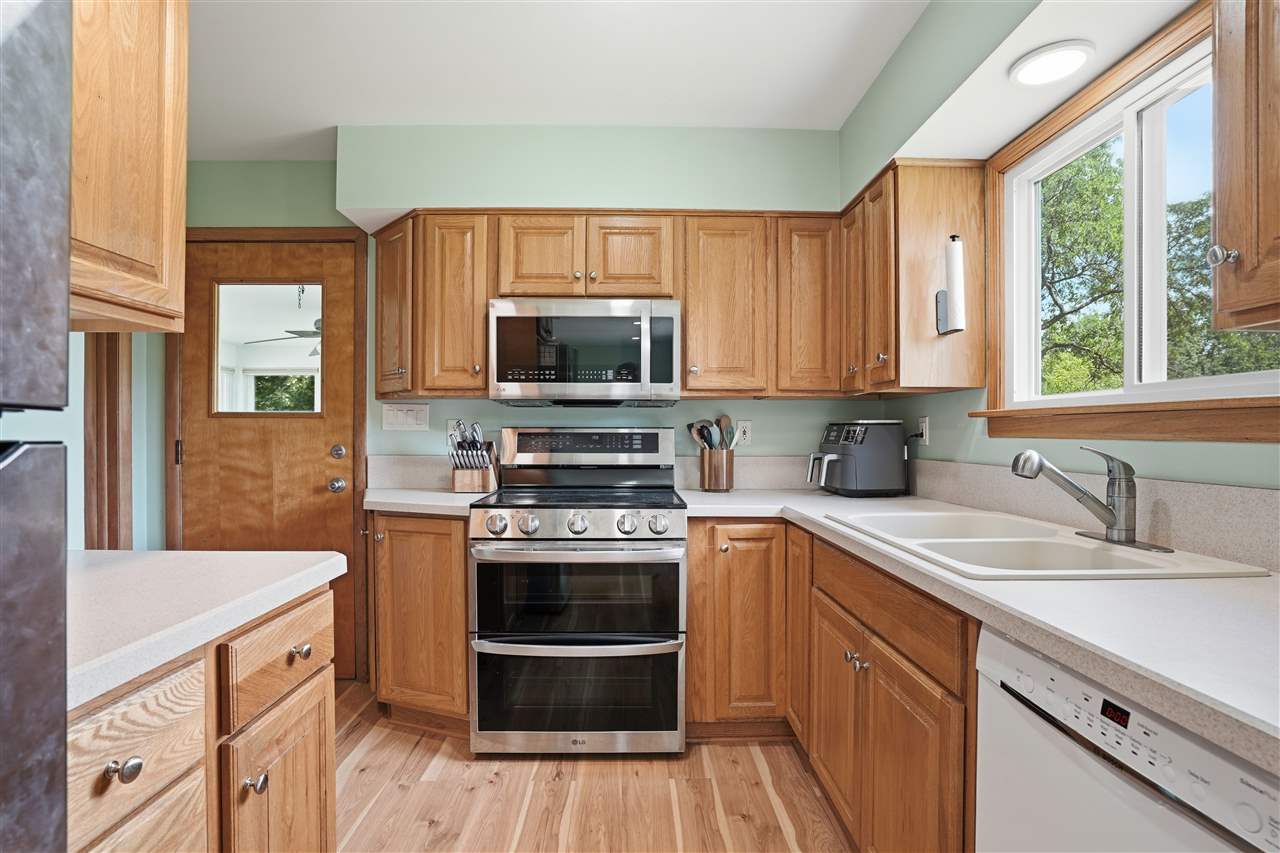 720 Lisbon Road NE Mt Vernon IA 52314
