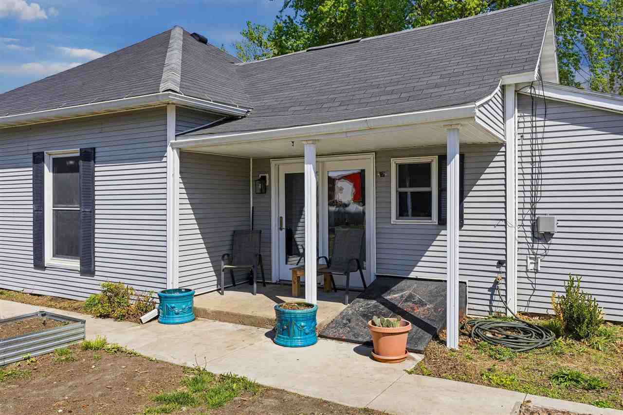 204 N Main Street Crawfordsville IA 52621