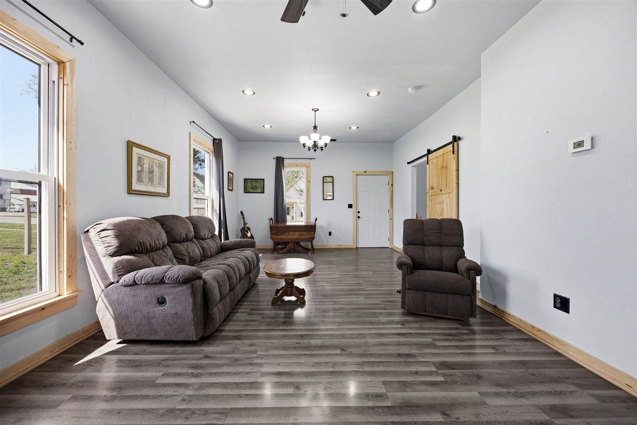 204 N Main Street Crawfordsville IA 52621