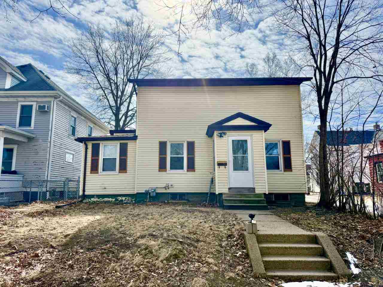 711 E Bloomington Street Iowa City IA 52245