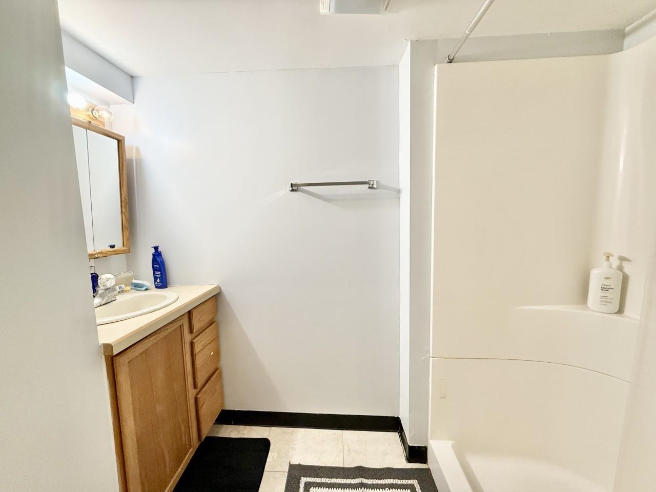 711 E Bloomington Street Iowa City IA 52245