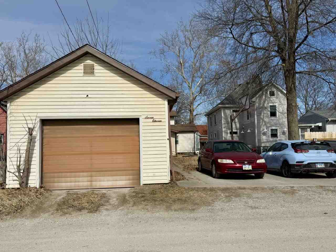 711 E Bloomington Street Iowa City IA 52245