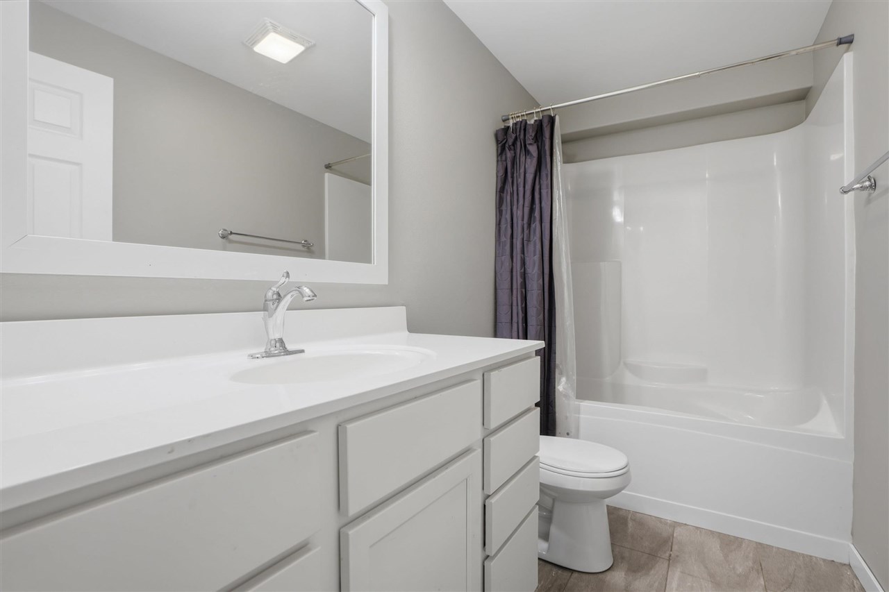 1127 Leann Circle North Liberty IA 52317