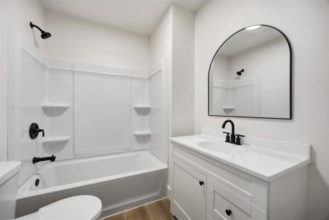905 12th Street NE Cedar Rapids IA 52402