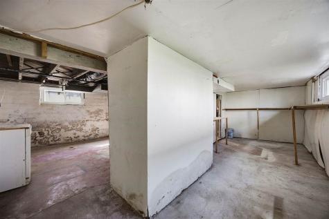 905 12th Street NE Cedar Rapids IA 52402