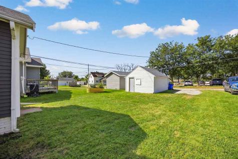 905 12th Street NE Cedar Rapids IA 52402