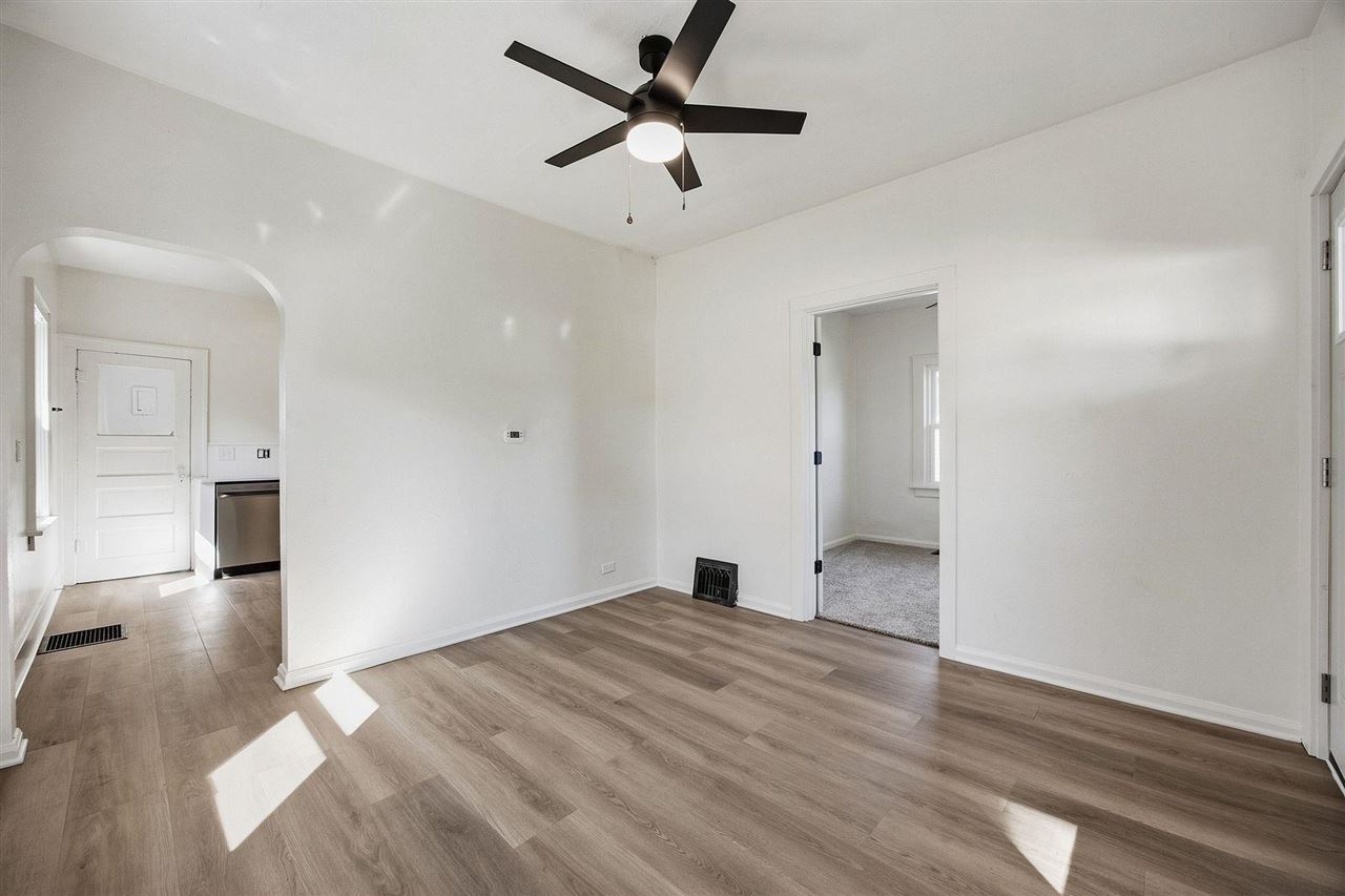 905 12th Street NE Cedar Rapids IA 52402