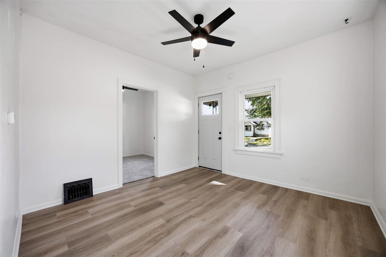 905 12th Street NE Cedar Rapids IA 52402