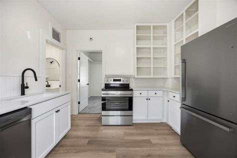 905 12th Street NE Cedar Rapids IA 52402