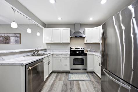 90 S Park Ridge Road North Liberty IA 52317