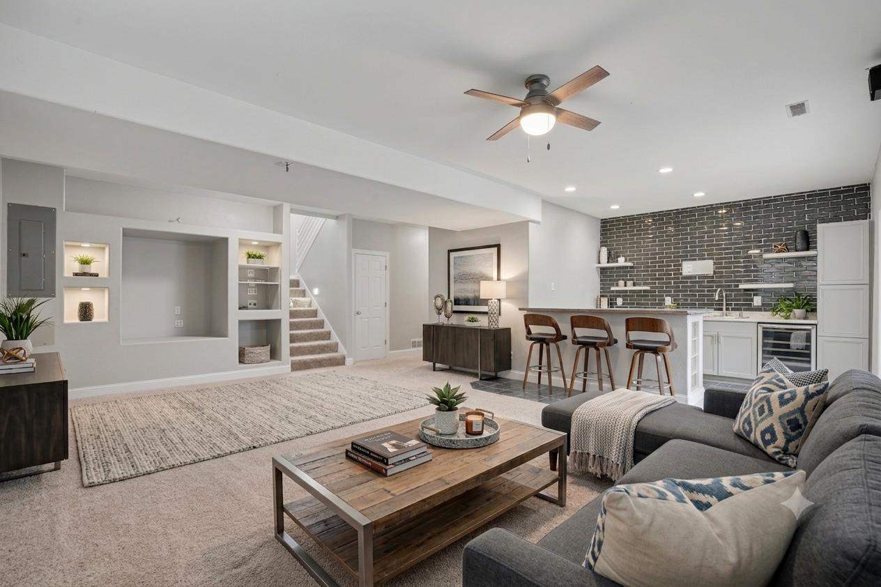 5 E Dovetail Place Coralville IA 52241