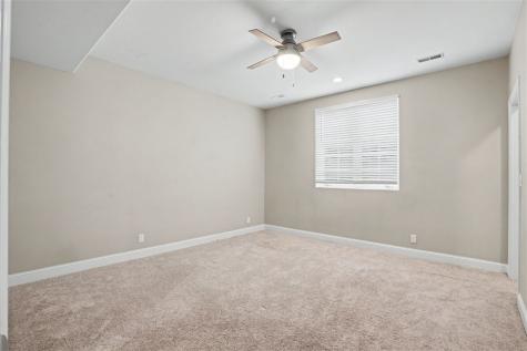 5 E Dovetail Place Coralville IA 52241