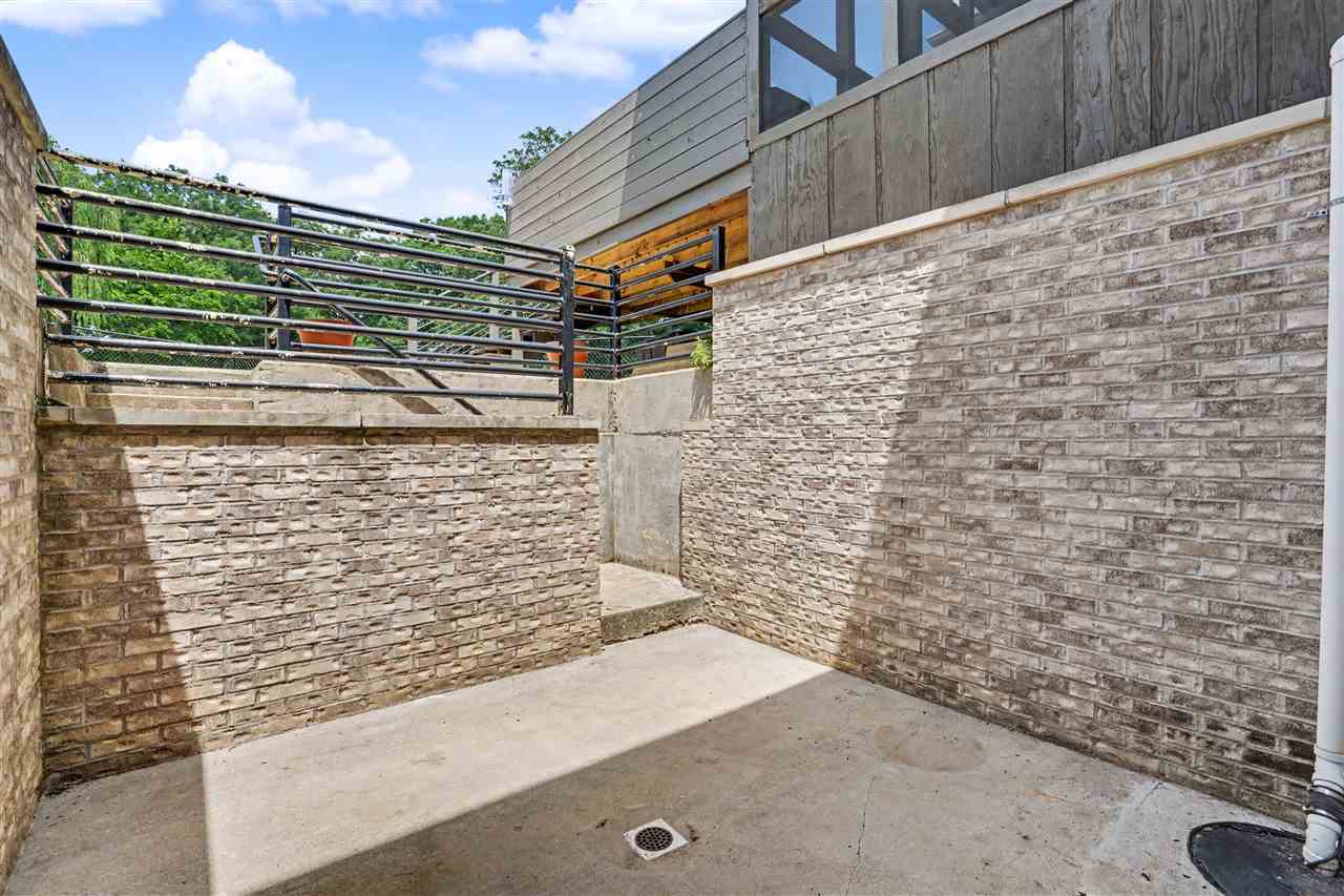 5 E Dovetail Place Coralville IA 52241