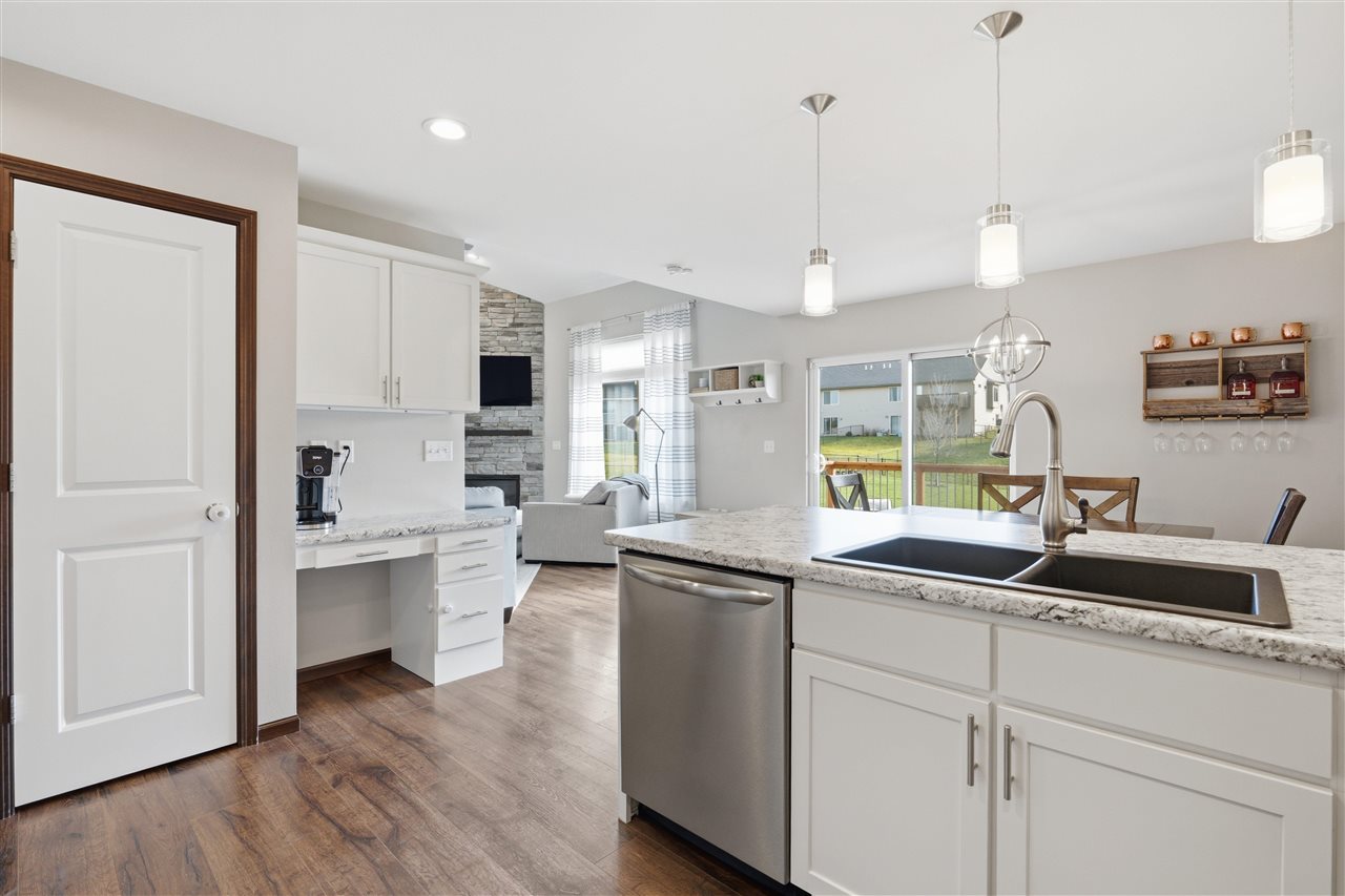 618 Doe Avenue Tiffin IA 52340
