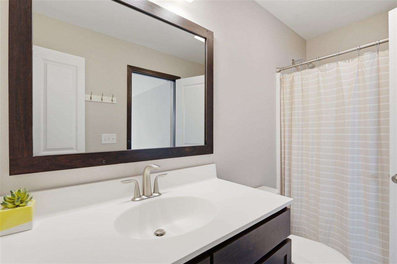 618 Doe Avenue Tiffin IA 52340