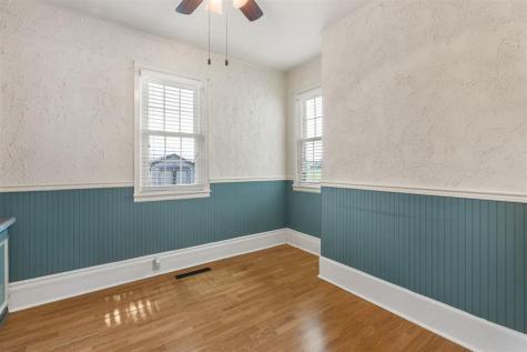 316 N Washington Street Wyoming IA 52362