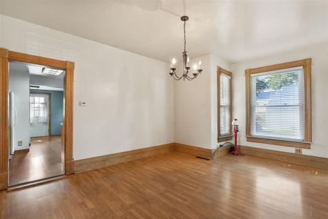 316 N Washington Street Wyoming IA 52362