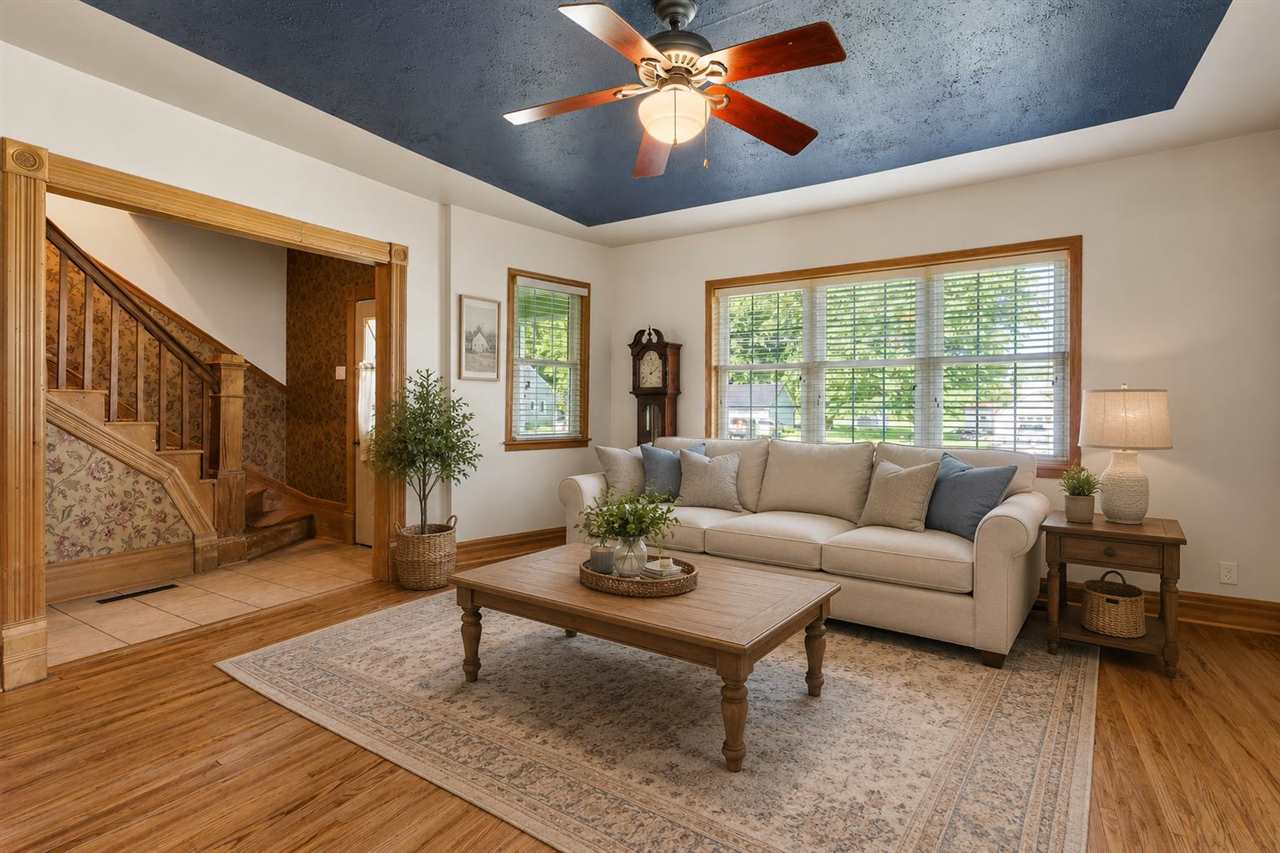 316 N Washington Street Wyoming IA 52362