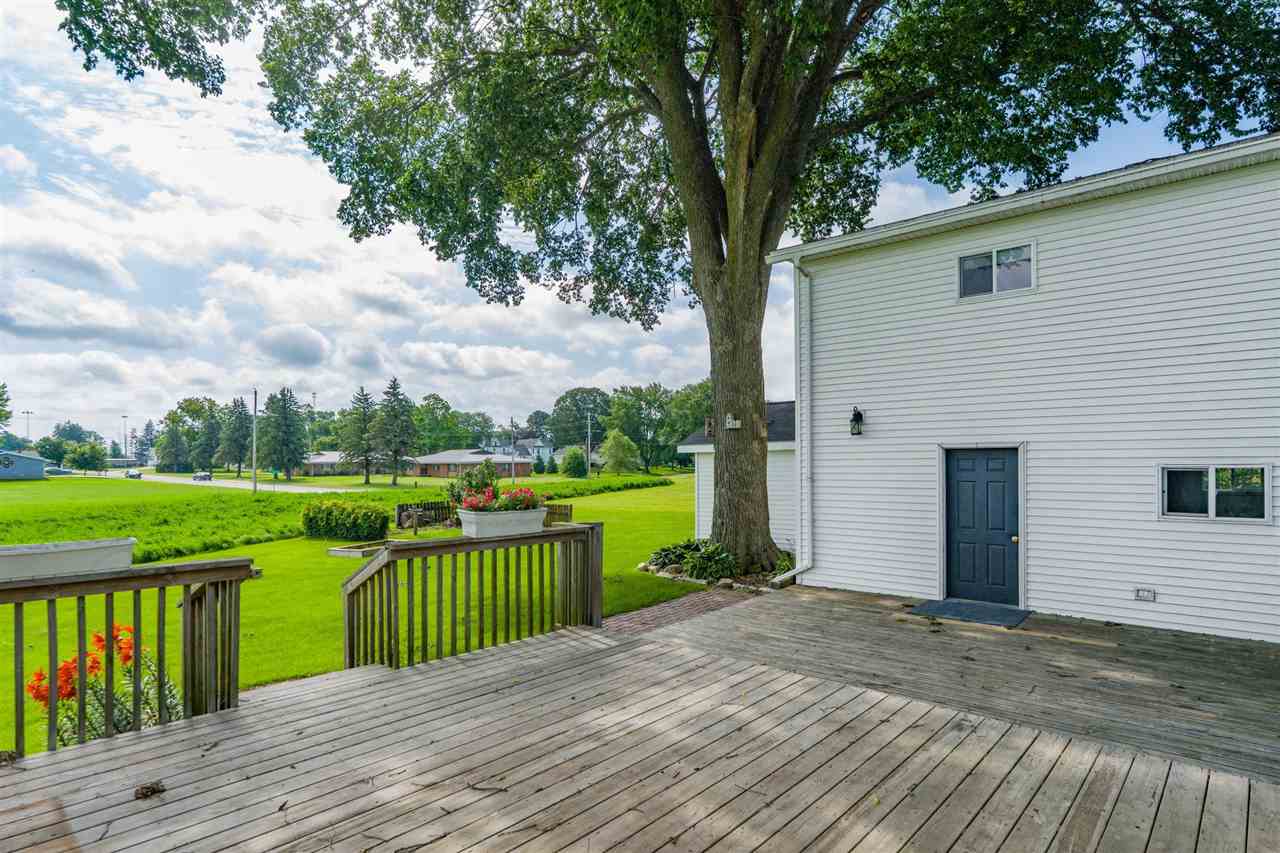 316 N Washington Street Wyoming IA 52362