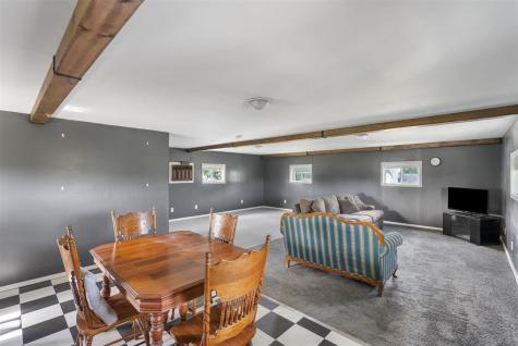 316 N Washington Street Wyoming IA 52362