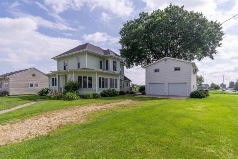 316 N Washington Street Wyoming IA 52362