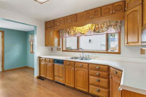 316 N Washington Street Wyoming IA 52362