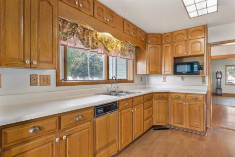 316 N Washington Street Wyoming IA 52362