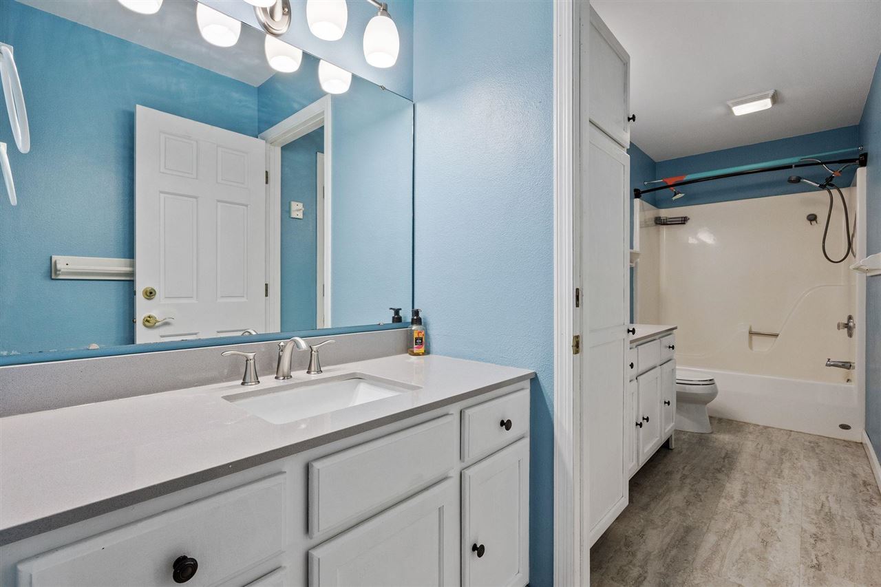 1731 Parkway Drive Coralville IA 52241