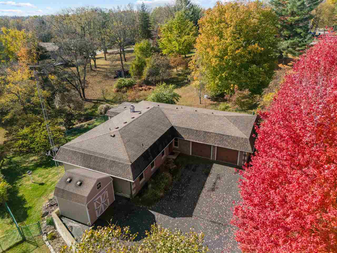 4043 Stewart Road NE Iowa City IA 52240
