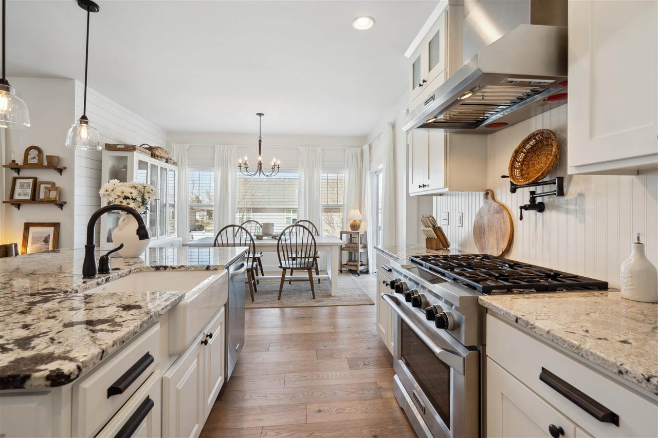 590 Oak Park Circle Marion IA 52302
