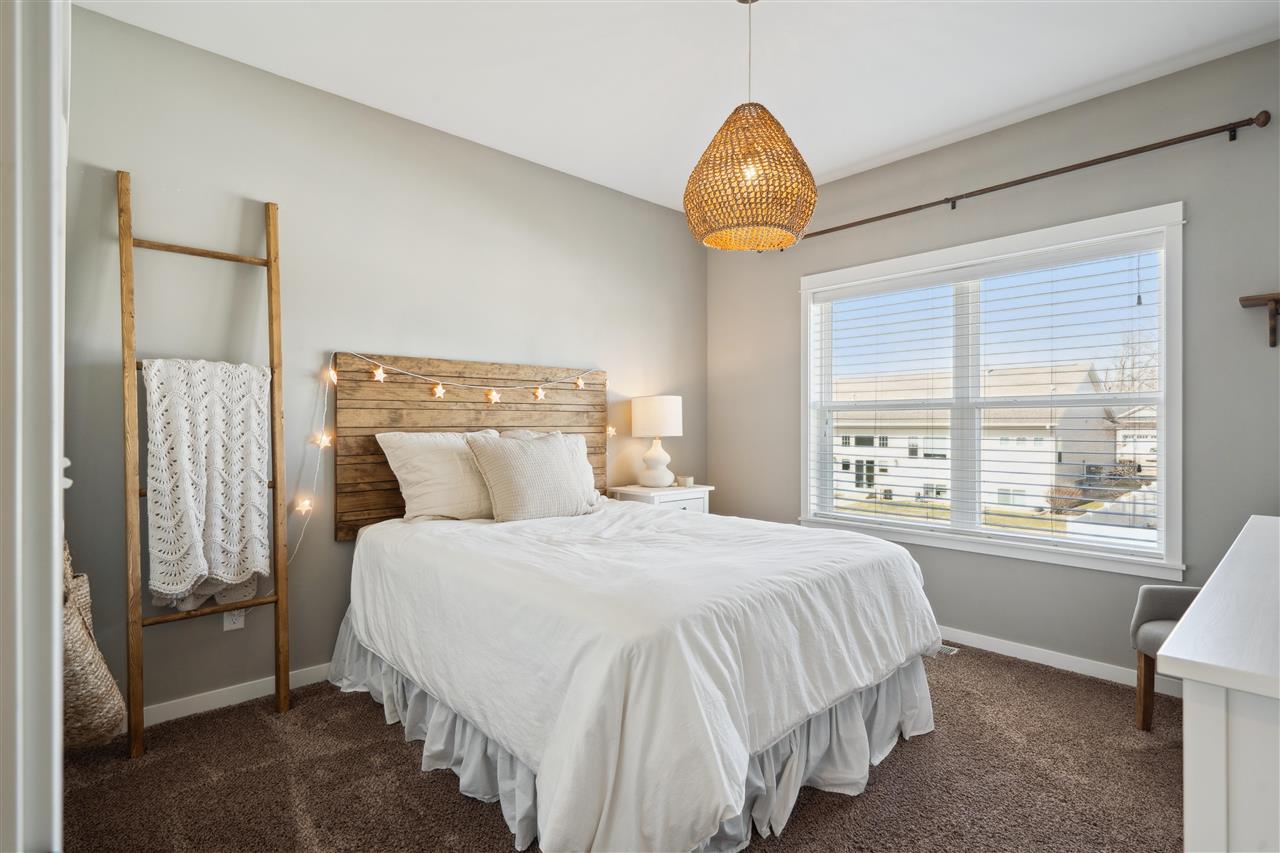 590 Oak Park Circle Marion IA 52302