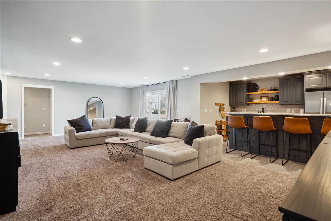 590 Oak Park Circle Marion IA 52302
