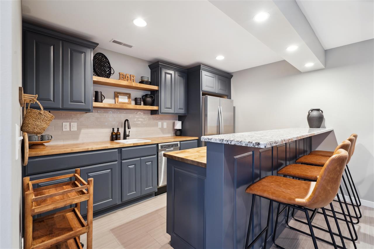 590 Oak Park Circle Marion IA 52302