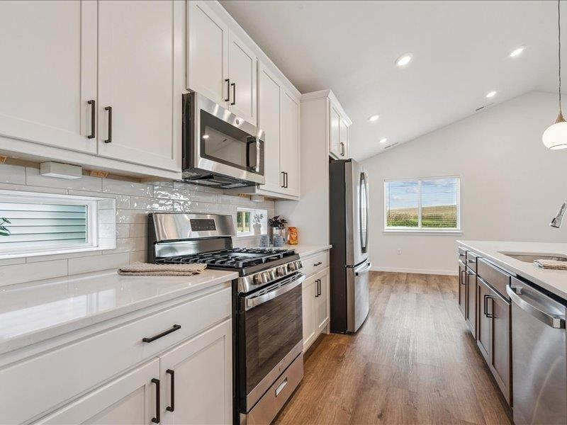 96 Huntington Iowa City IA 52245