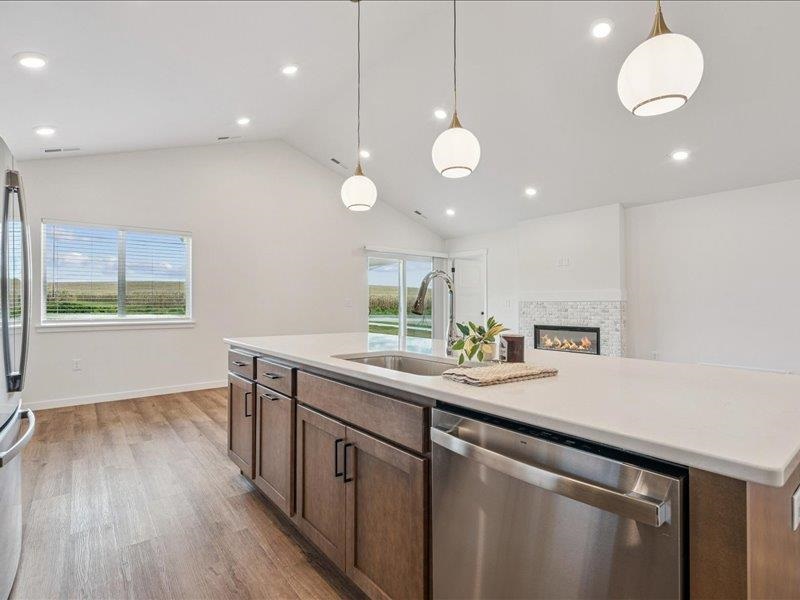 96 Huntington Iowa City IA 52245