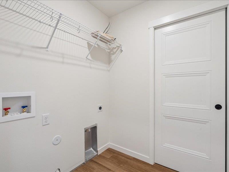 96 Huntington Iowa City IA 52245