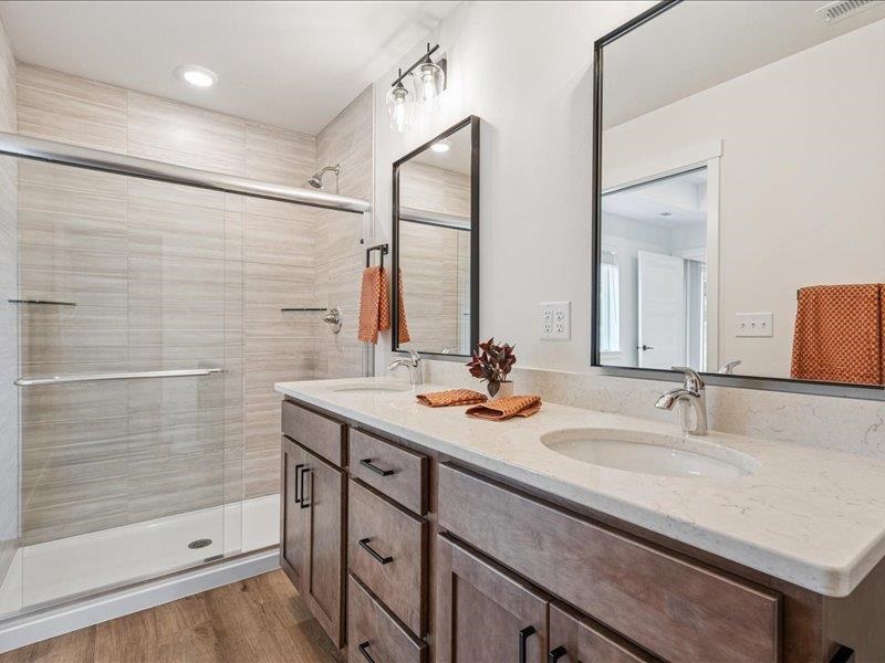 96 Huntington Iowa City IA 52245