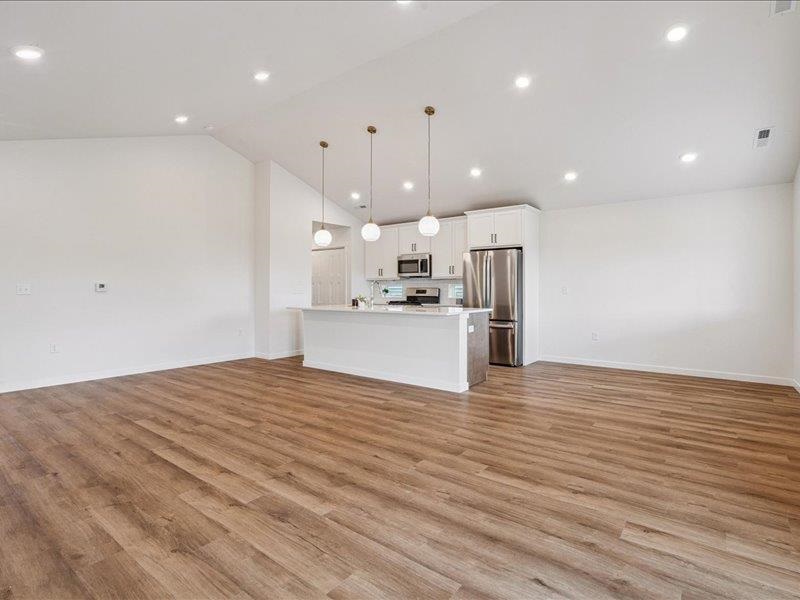 96 Huntington Iowa City IA 52245