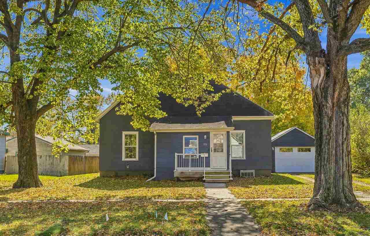 577 W Washington Street Marengo IA 52301