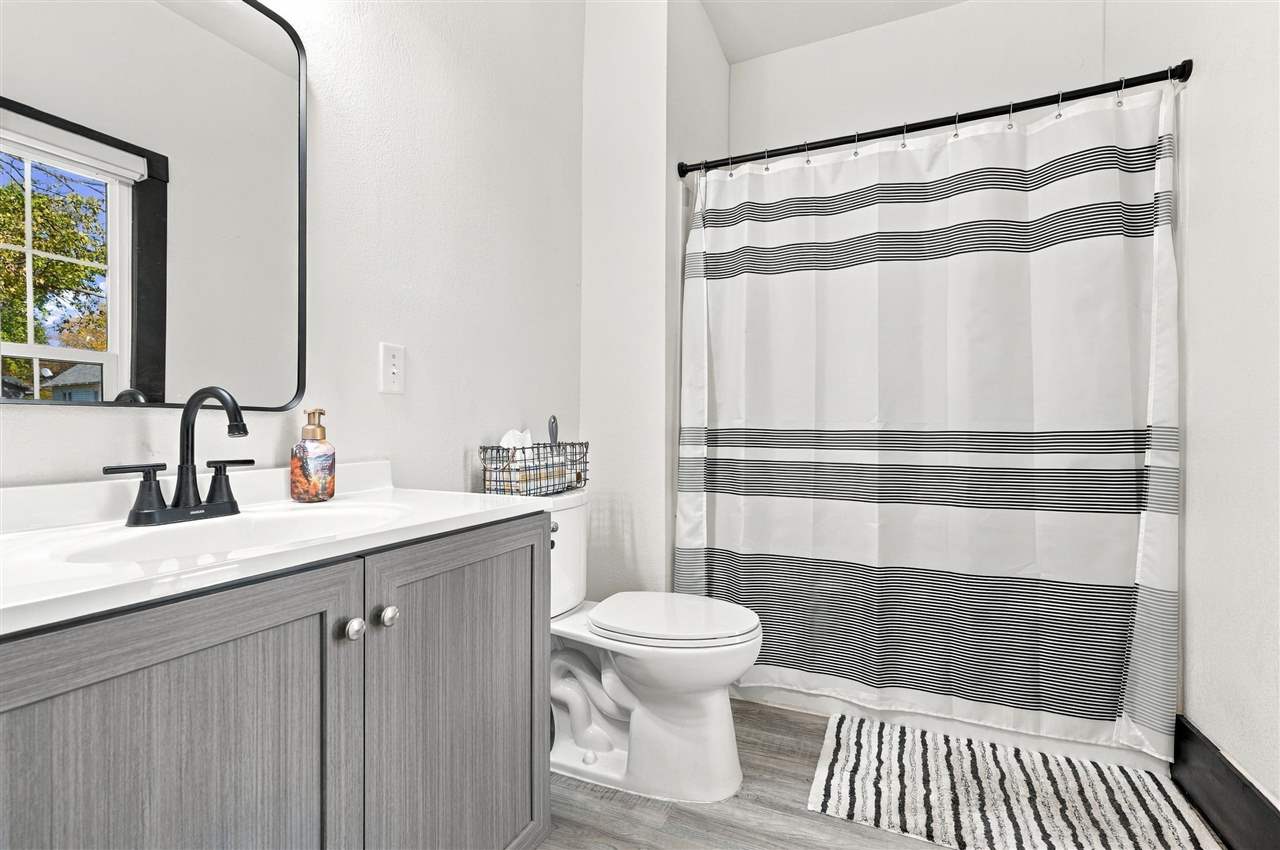 577 W Washington Street Marengo IA 52301