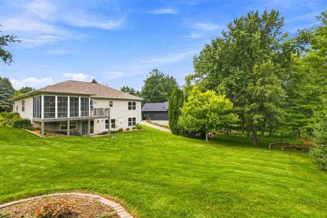 1611 Pine Ridge Court Coralville IA 52241