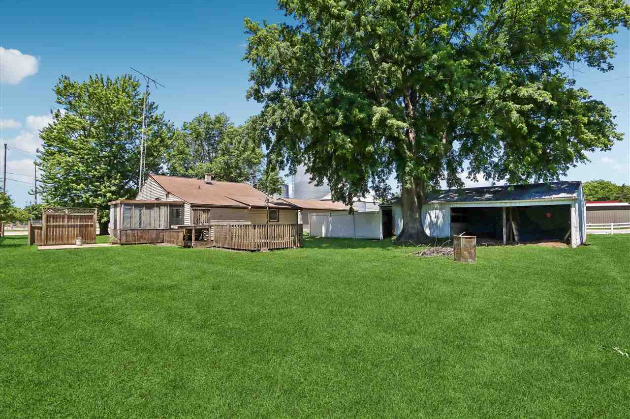 71 S Ella Street Riverside IA 52327