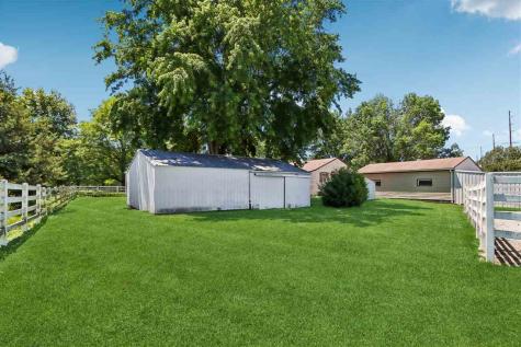 71 S Ella Street Riverside IA 52327