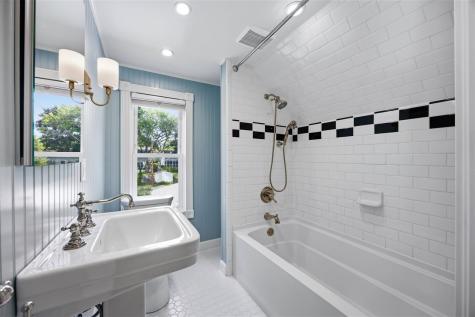 1908 G Street Iowa City IA 52240