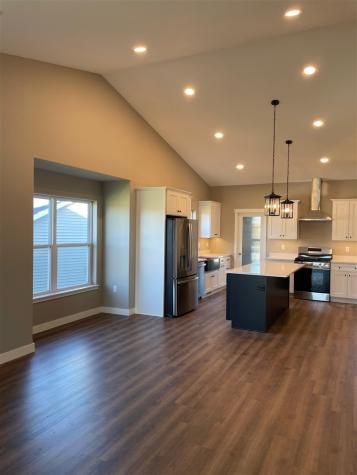 3851 Winnsboro Drive Iowa City IA 52245