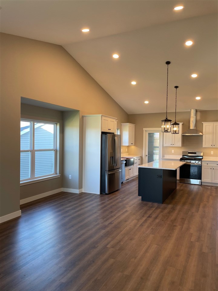 3851 Winnsboro Drive Iowa City IA 52245